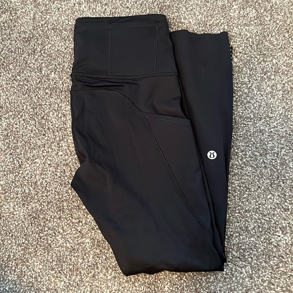 Lululemon fast and free crop leggings black size 4 EUC - Picture 1 of 3